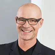 Dr. Stefan Frädrich